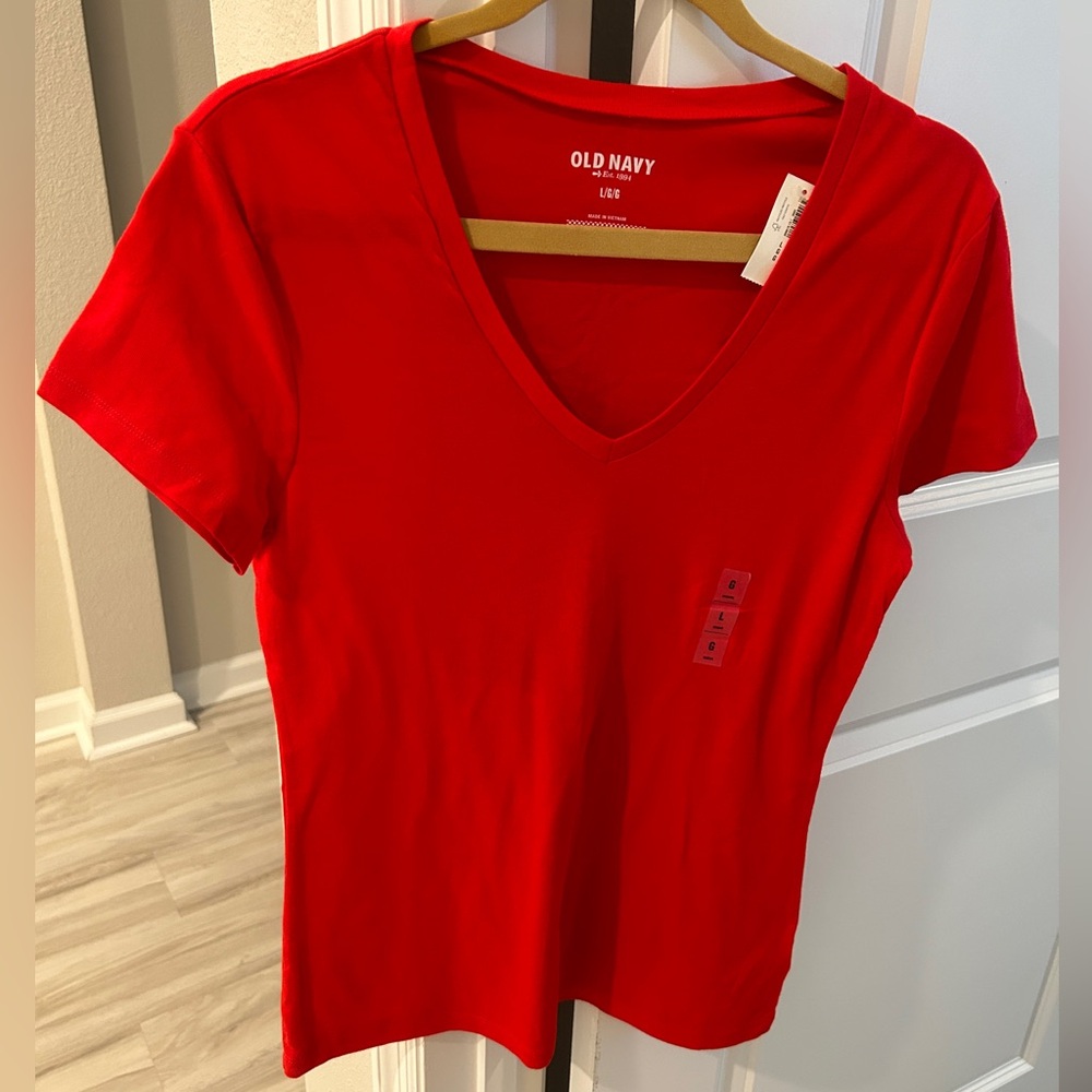 Old Navy Red V-neck Short Sleeve T-shirt,size L
